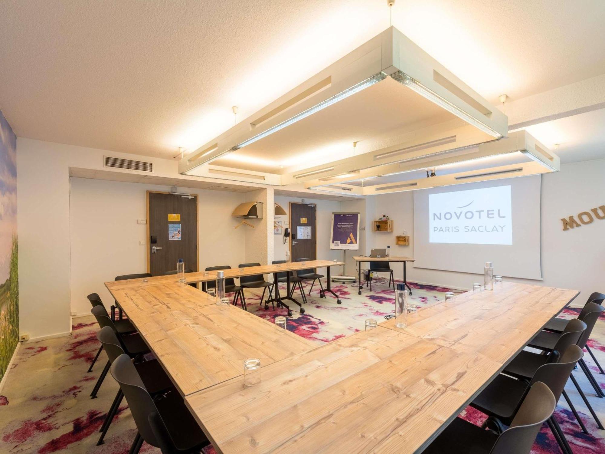 Novotel Saclay Luaran gambar