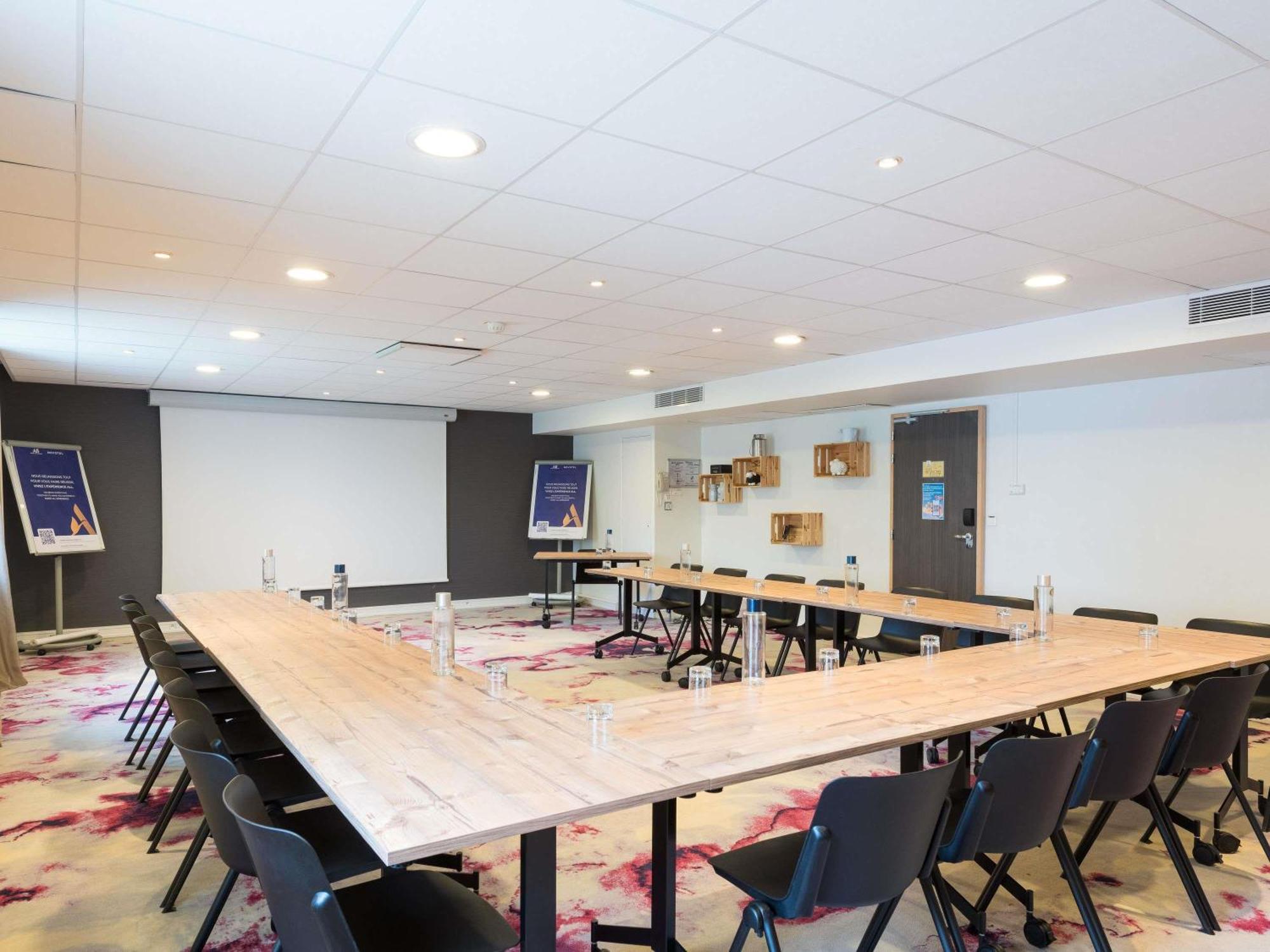 Novotel Saclay Luaran gambar