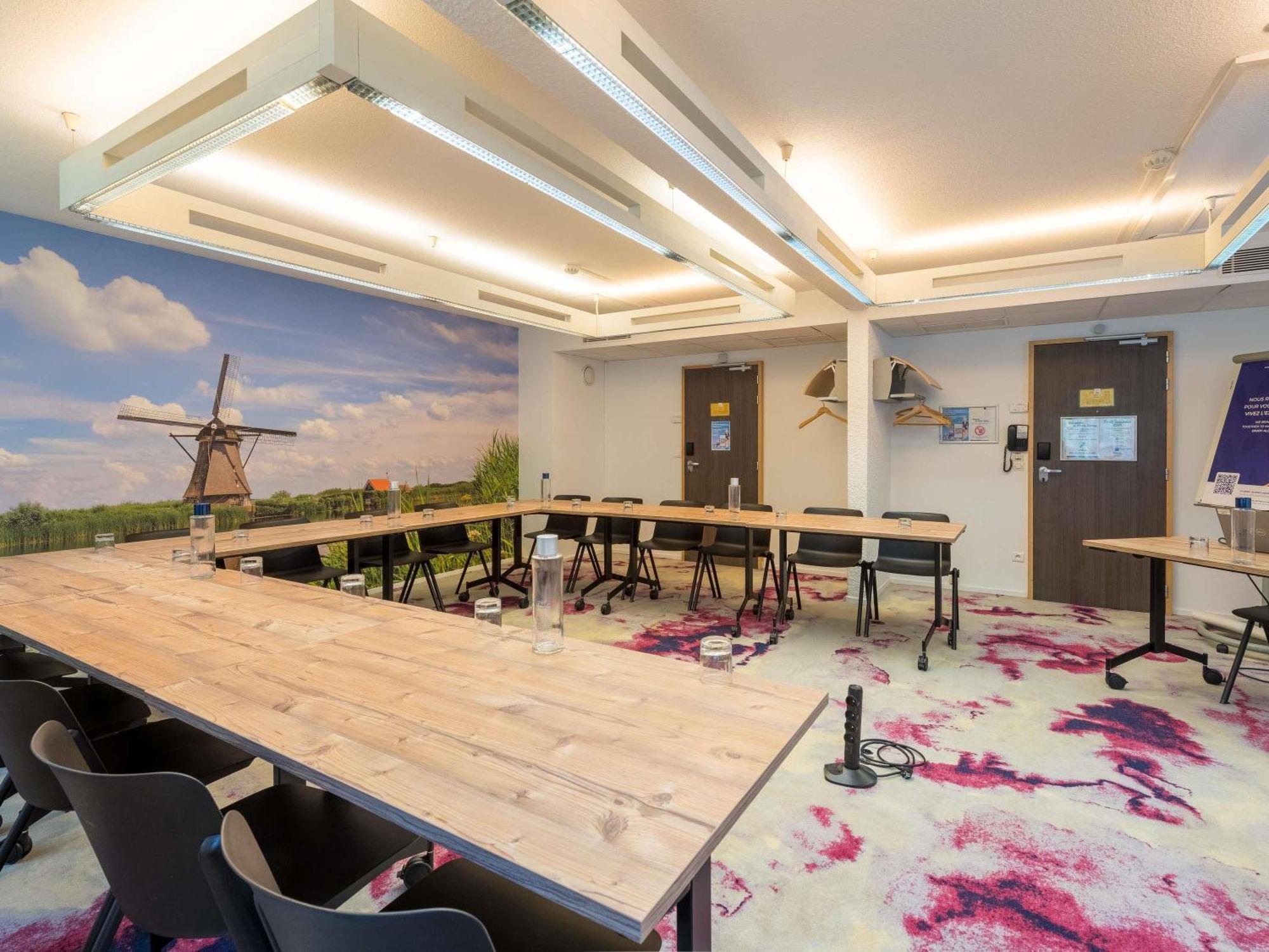Novotel Saclay Luaran gambar
